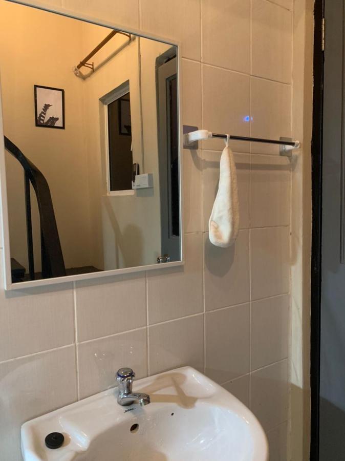 Euc Room Stay Tuaran Eksteriør bilde